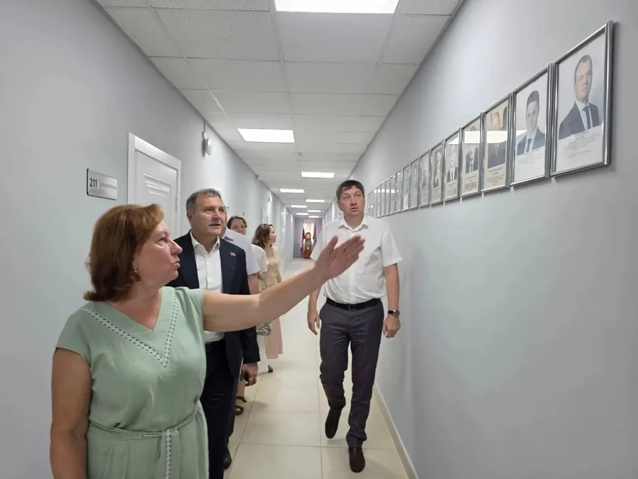 В череде рабочих будней случаются встречи, которые заставляют по-новому взглянуть на, казалось…